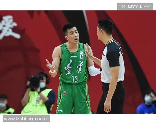 辽宁对阵广东篮球赛第四节精彩直播回顾与分析